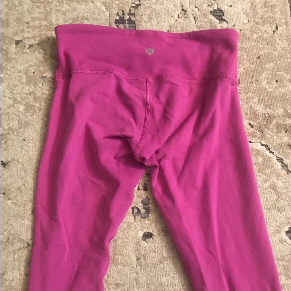 Cropped reversible lulu leggings